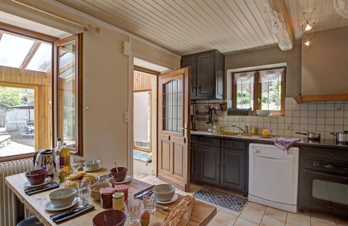 Belmont-de-la-Loire Cabaña | Casa rural con piscina, chimenea, jardín y mascotas permitidas