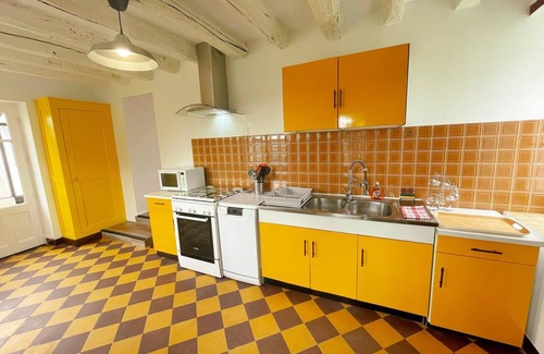 Restigne Cabaña | Casa rural con gran jardín, bicicletas, mascotas, limpieza incluida y Wi-Fi en Restigné