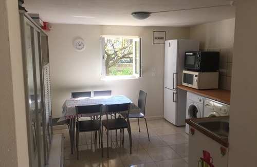 Saint-Gilles Apartamento | Casa rural cerca de la Camarga, jardín vallado, se admiten mascotas
