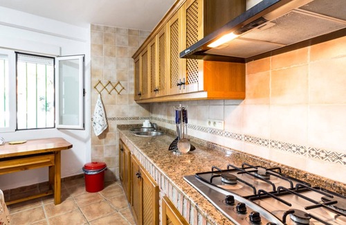 Durcal Villa | Casa rural con piscina, jardín con vistas y wifi