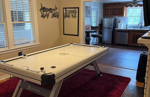 Cliftondale Cabaña | Cottage With Private Lake Near Atlanta, Ga Where Business & Nature Connect