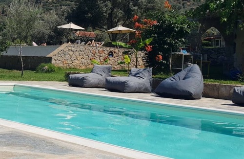 Troezen Cabaña | Cottage with Private Pool