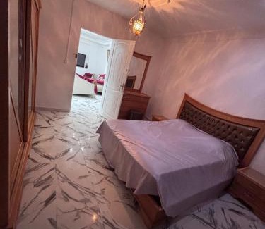 Flamants roses Casa | Cottage with swimming pool