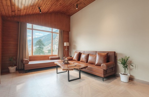 Manali Hotel | Cottage Woodland Retreat