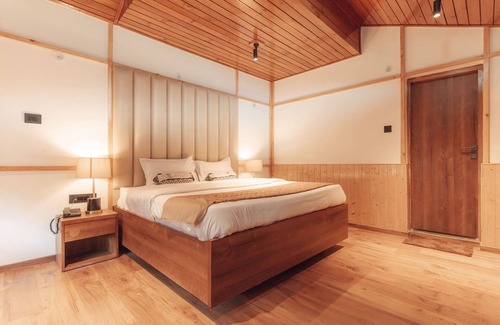 Manali Hotel | Cottage Woodland Retreat