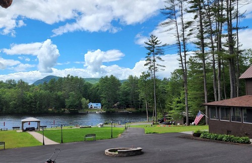 Lake Luzerne Cabaña | Cottages near Saratoga Springs