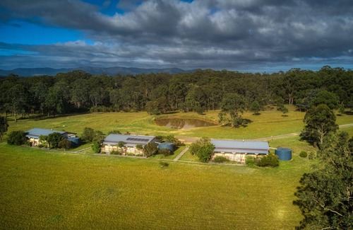 Lovedale Cabaña | Cottages on Lovedale - No. 3 - 3 bedroom, 2 bathroom cottage in fabulous Lovedale location