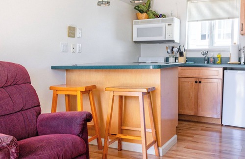 Sitka Cabaña | Cottages on Monastery – A Downtown Sitka Retreat