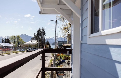 Sitka Cabaña | Cottages on Monastery – A Downtown Sitka Retreat