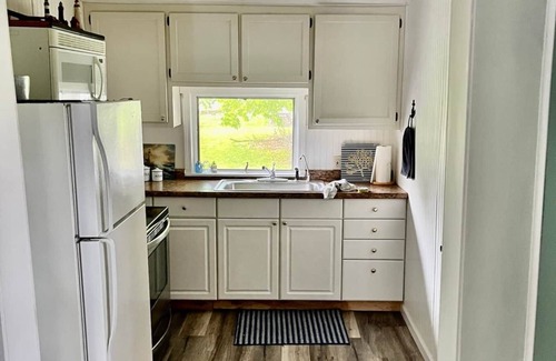 Fulton Casa | Cottages on Sand Lake - The Lazy Lakehouse