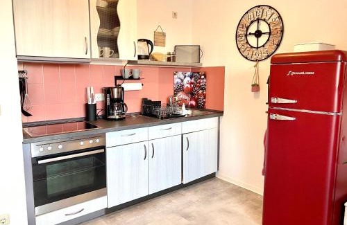 Cottbus Apartamento | Cottbus-Apartments - Red Apartment I privat I Wifi I Küche I Balkon