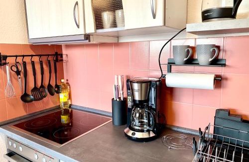 Cottbus Apartamento | Cottbus-Apartments - Red Apartment I privat I Wifi I Küche I Balkon