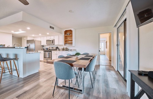 Cottonwood-Verde Village Casa | Cottonwood Castaway - Pool, comfort & style