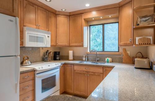 Elkhorn Casa | Cottonwood Condo 1413