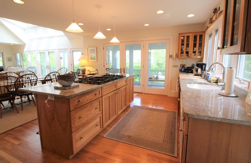Cotuit Casa | Cotuit Coastal Escape with private beach. RPMS117