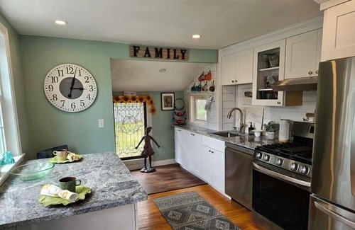 Cotuit Casa | Cotuit Getaway Near Beaches RPMS146