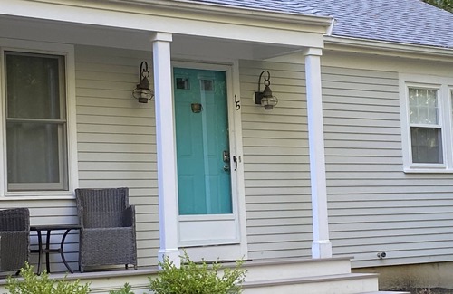 Cotuit Casa | Cotuit RETIRO! HERMOSA 3 BR / CENTRAL AC