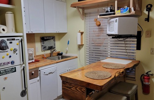 Cougar Casa | En el corazón de Cougar WA. Recién remodelado. Anteriormente el BNB de Monfort