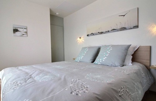 Roscoff Apartamento | Couleurs du temps, alojamiento turístico amueblado de 4 estrellas, en Roscoff con vista al mar