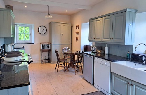 Worton Casa | Countersett Hall, beautiful Dales historic manor house near large lake