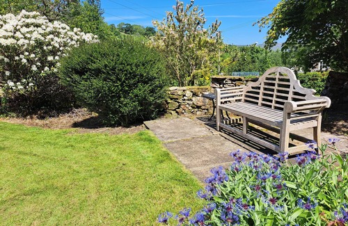 Worton Casa | Countersett Hall, beautiful Dales historic manor house near large lake