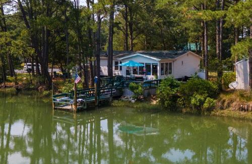 Birdsnest Casa | Counting Corks - Waterfront, Pet friendly, private dock!