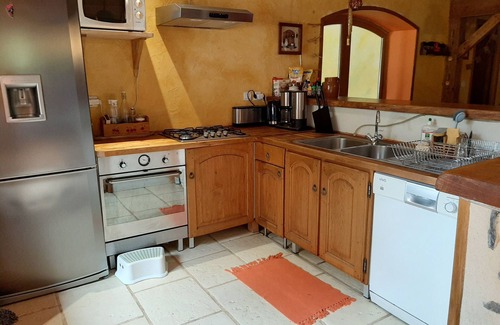 Egliseneuve-d'Entraigues Casa | Casa / apartamento rural - EGLISENEUVE D''ENTRAIGUES