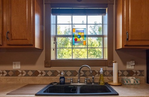 Longview Casa | Country 2-bedroom home, steps away from Longhorns, donkeys, horses, and goats.