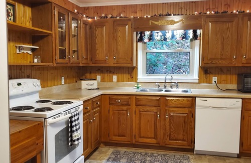 Floyd Casa | Country Cabin in the Blue Ridge Mountains of Floyd County