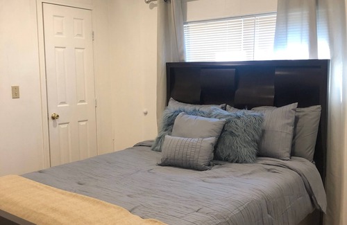 Comfort Cama Y Desayuno | Country Cabins #1 110 Flatrock Creek Road