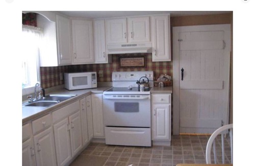 Franklin Cabaña | country charm cottage in a quiet neighborhood. easy access.