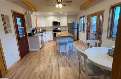 Teasdale Casa | Country Charm Home A solo millas del Parque Nacional Capitol Reef y Boulder Mountain