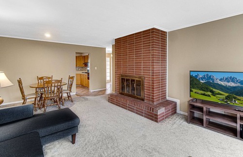 Ottawa Casa | Country Charmer - Starved Rock, downtown Ottawa