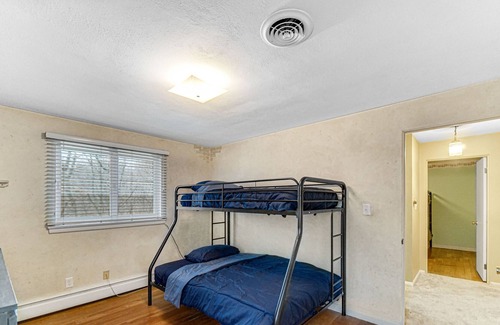 Ottawa Casa | Country Charmer - Starved Rock, downtown Ottawa