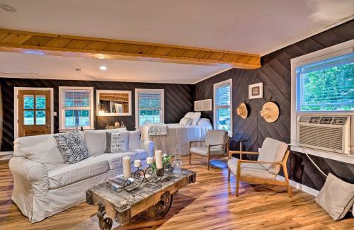 Waxhaw Apartamento | Country-Chic Studio with Pool and Stable Access!