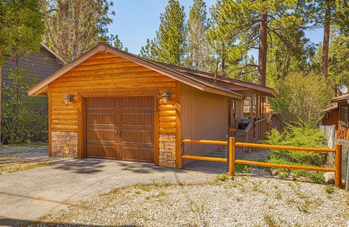 Big Bear City Cabina | Country Club Cabin #357