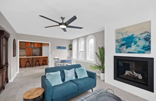 Warrington Casa | Country Club Estate close to NAS - EV charger