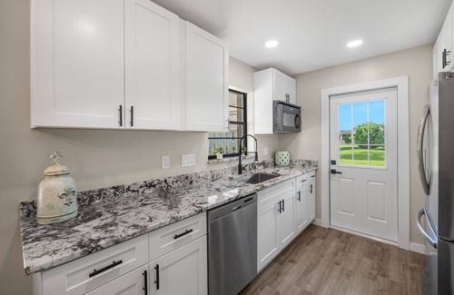 Stuart Villa | Country Club Haven: 3-Mth Villa in Waterfront Community, Pet-Friendly