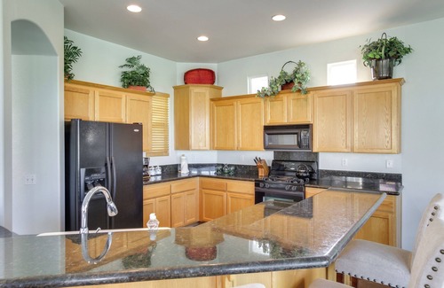 Indio Cabaña | Country Club Home w/ Pool & Spa, 2 Mi to Coachella