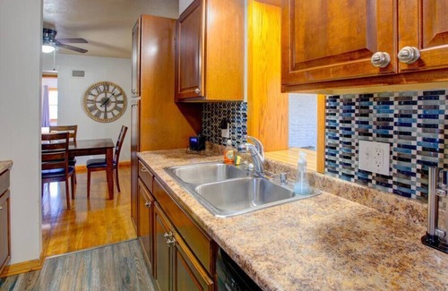 Lincoln Casa | Country Club House! S