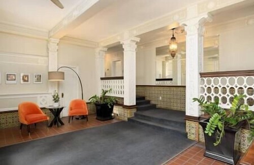 West Plaza Apartamento | Country Club Plaza Studio -> Walk to The Plaza + Close to Art Museums & Parks