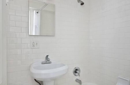 West Plaza Apartamento | Country Club Plaza Studio -> Walk to The Plaza + Close to Art Museums & Parks