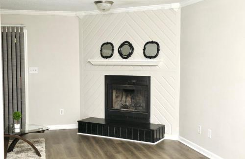 Winston - Salem Apartamento | Country Club's Cozy 2-bedroom!