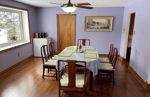 Grey Highlands Casa | Country Comfort with 8 Acre Private Garden
