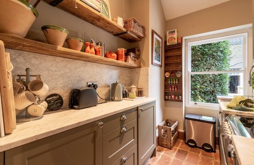 Bradford-on-Avon Casa | CASA COMPLETA / BUNGALOW DUERME 5 + PERROS BoA