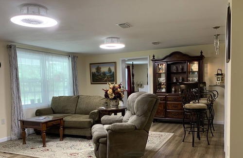 Baker Cabaña | Country Cottage 30 min to beaches