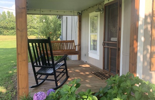 Martin Cabaña | Country cottage on 3 acres right outside of town close to UTM