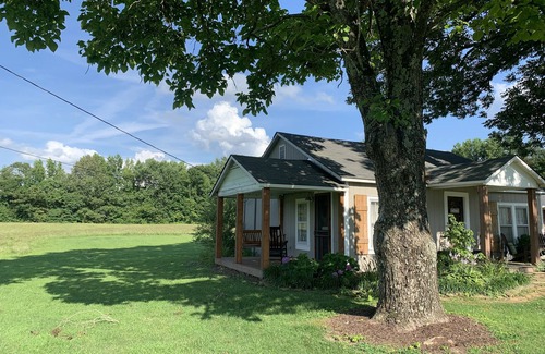 Martin Cabaña | Country cottage on 3 acres right outside of town close to UTM