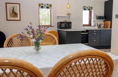 St Mary's Bay Cabaña | Country cottage, tranquil Romney Marsh. Views, large outside space