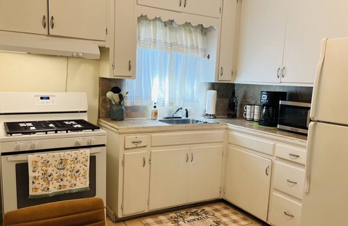 Hanford Cabaña | Country Cottage